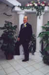 wedding11.jpg (37643 bytes)